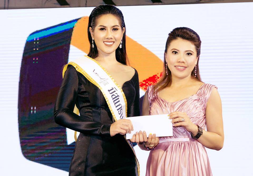 2015 l Miss Tourism Queen Thailand l 2nd Runner-up l No.11  18556156_1854501404840961_3863897074610108135_n