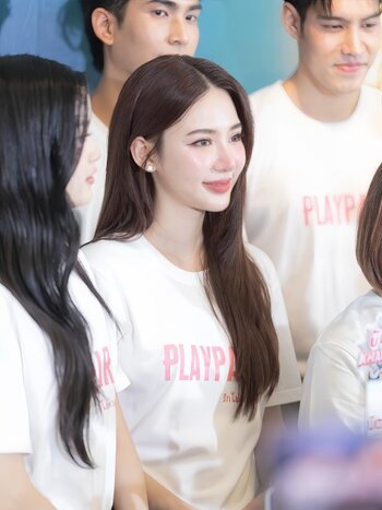 ญดา นริลญา Showtime Clinic-หลัง4 (Small).jpg